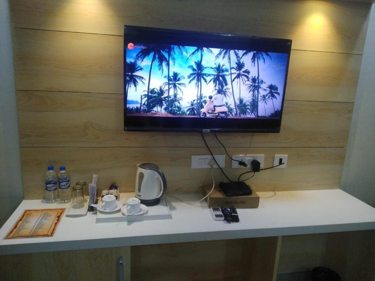 Hotel Ss Grand ลัคเนา ภายนอก รูปภาพ